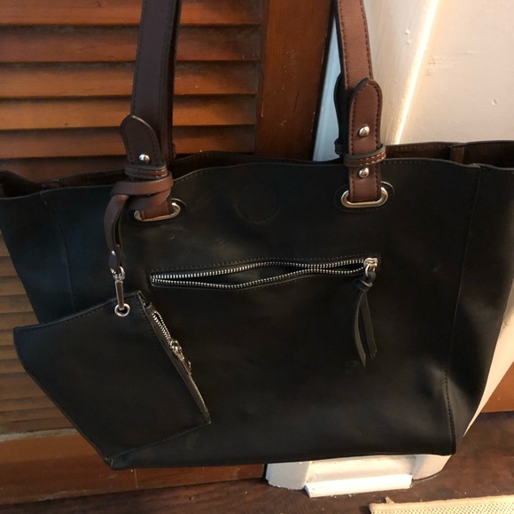 Large leather tote - Picture 2 of 4